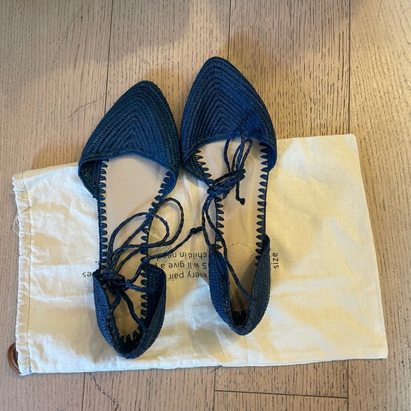 JCrew Tie Flats - Picture 4 of 6
